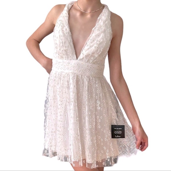 NWT Lulu’s Daisy Delight White Floral Print Sleeveless V-Neck Mini Dress Size XS - Picture 15 of 15